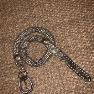 Crystal and metallic leather belt